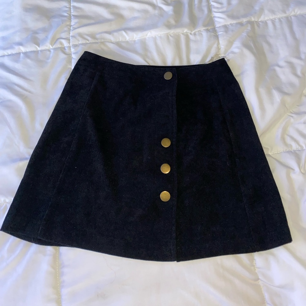 Black fall skirt